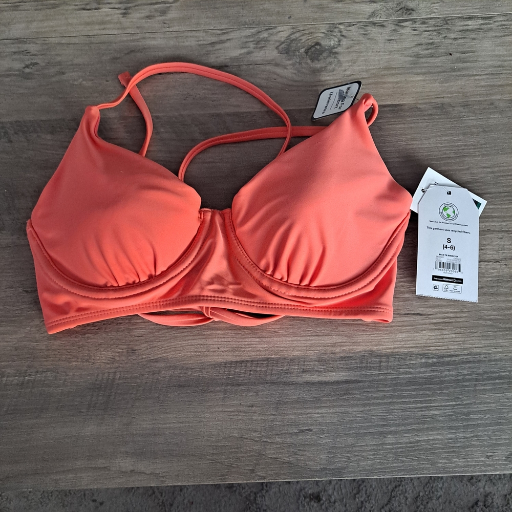 This vibrant bikini top  Time and Tru